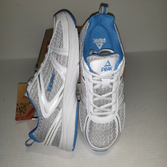 PEAK SPORT  RUNNING SHOES STYLE E12357H size 10 main image 4